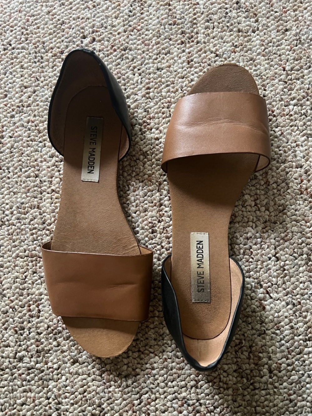 Steve Madden Two-Tone Brown and Black Slide Sandals